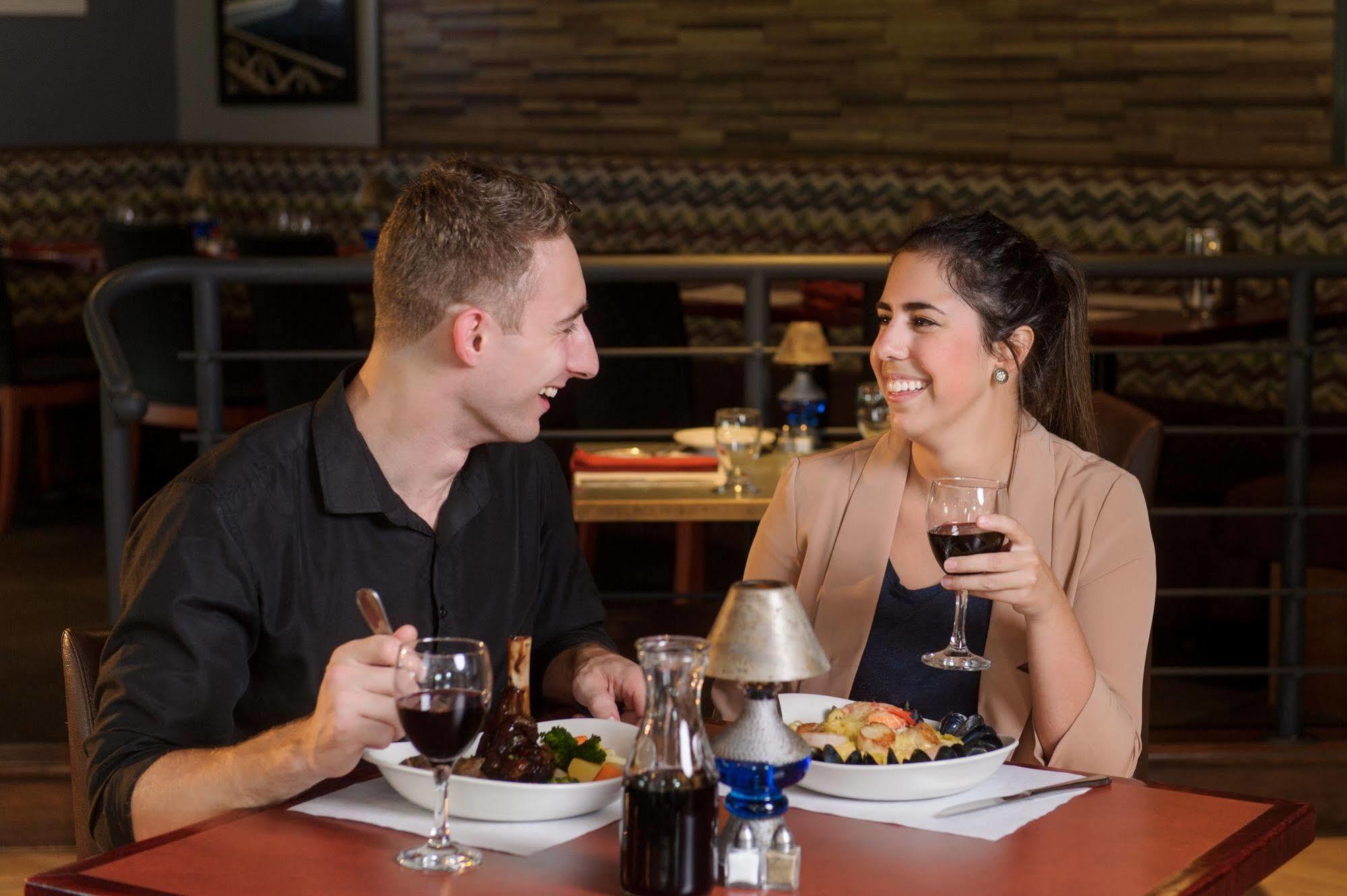 Auberge Gabriele Inn Shediac Bagian luar foto